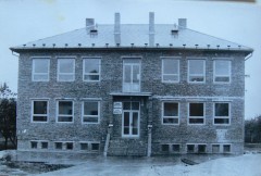 budova-skoly-1965.jpg